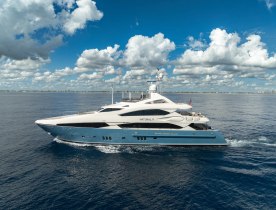 Sunseeker superyacht NATURAL 9 joins Bahamas yacht charter fleet