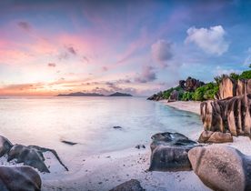 5 reasons why you have to charter a superyacht in the Seychelles