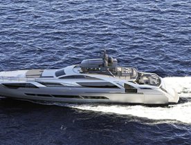 Flagship aluminium Pershing 140 launched