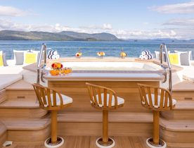 Discover New Zealand and Fiji Aboard Luxury Yacht ‘Endless Summer’