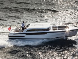 Pascoe International’s New 40-knot e-Limousine Tender