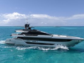 New-for-2026 superyacht SETTE joins West Mediterranean charter fleet