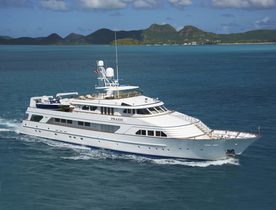 Classic Feadship Motor Yacht PRAXIS Joins Charter Market