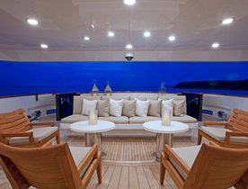 Luxury Yacht COCKTAILS Takes Bookings for Caribbean Charters