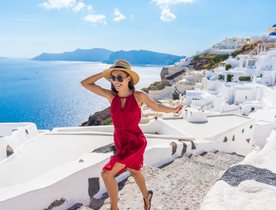 How to spend 24 hours in Santorini on a Greece yacht charter