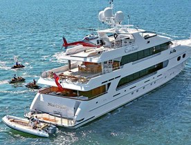 Charter Motor Yacht TOP FIVE for Thanksgiving