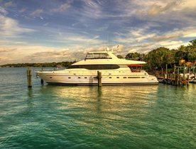 M/Y ACQUAVIVA Offered for Charter with 33ft Tender