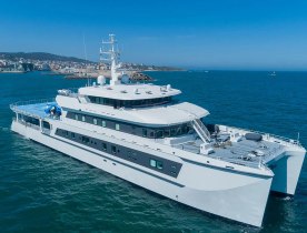 Luxury motor yacht WAYFINDER joins the global yacht charter fleet