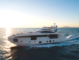 Azimut Grande 32 Metri picks up second award in two months