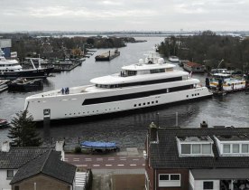 Feadship Project 823 emerges from Kaag construction shed