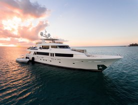 Thanksgiving Yacht Charter Availability