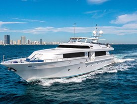 Charter Yacht XOXO Opens Availability for Thanksgiving Yacht Charters in Florida