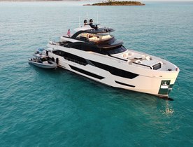 Kickstart 2024 with special rates on last minute Bahamas yacht charters with motor yacht ENTREPRENEUR