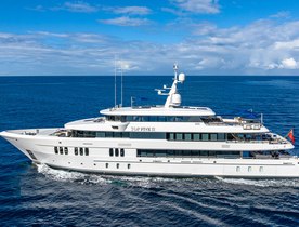 Private yacht rental TOP FIVE II announces winter Exumas yacht charter availability