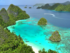 Explore the epic Raja Ampat archipelago onboard luxury charter yacht LADY AZUL