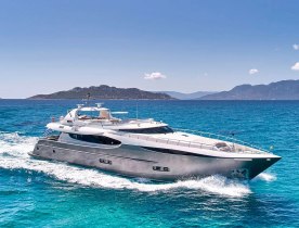 Charter Yacht SANJANA Launches 8-for-7 Special Offer on Greece Yacht Charters