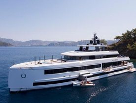 Charter award-winning superyacht AQUARIUS in the Med this summer