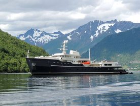 Superyacht LEGEND: Special all-inclusive charter rate for Norway adventures