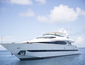 Luxury Yacht ‘Sea Jaguar’ Cruises the Maldives