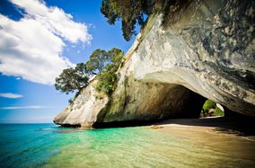 6 places to visit while cruising New Zealand’s North Island by superyacht