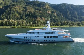 Best summer 2024 yacht charter destinations close to the USA