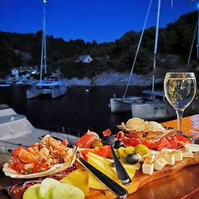 Croatia - Lonely Paradise restaurant food