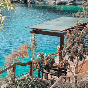 Croatia - Lonely Paradise restaurant water view