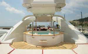 Motor Yacht 360° Cruising in the West Mediterranean