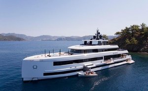 Charter award-winning superyacht AQUARIUS in the Med this summer