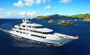 Superyacht UTOPIA Offers Christmas Charter in the Caribbean