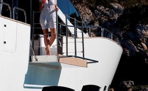Fill Motor Yacht 'High Energy''s Charter Gap in the French Riviera