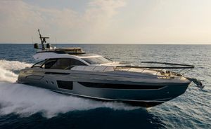 25m motor yacht NEVER GIVE UP: first ever Azimut S8 available for charter
