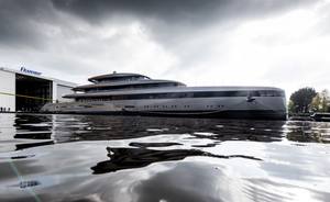Feadship releases images of superyacht OBSIDIAN heading for sea trials