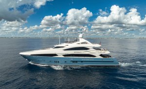 Sunseeker superyacht NATURAL 9 joins Bahamas yacht charter fleet