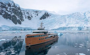 Heading South For The Winter: Explorer Yacht LA DATCHA Announces Antarctica Yacht Charters