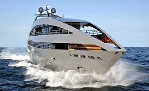 Thailand charter deal: 41m luxury yacht 'Ocean Emerald' offers 15% off bookings in October.