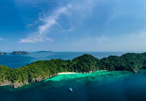 Why You Have To Charter A Luxury Yacht In The Mergui Archipelago