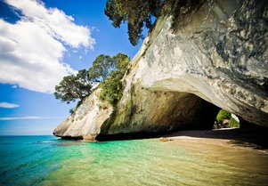 6 places to visit while cruising New Zealand’s North Island by superyacht