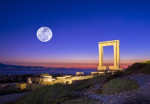 The top 6 historical sites to visit in the Cyclades Islands