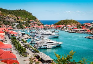 The best beach clubs for St Barts yacht charters