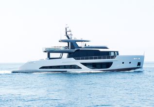 Saint V Charter Yacht at Palm Beach International Boat Show 2025