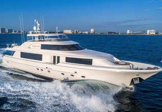Lila Cuy Charter Yacht at Palm Beach Boat Show 2017