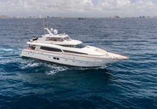 Picnic Charter Yacht at Fort Lauderdale Boat Show 2019 (FLIBS)