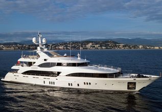 Hom Charter Yacht at Fort Lauderdale International Boat Show (FLIBS) 2022