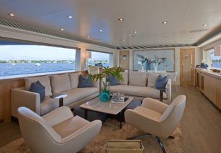 Andrea VI Charter Yacht at Palm Beach Boat Show 2021