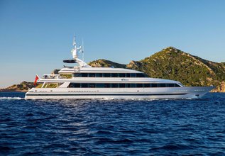 Va Bene Charter Yacht at Palma Superyacht Show 2021