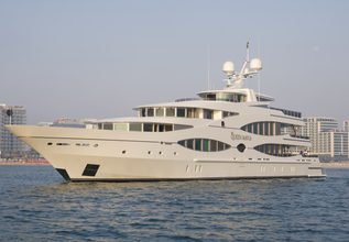 Queen Mavia Charter Yacht at Monaco Yacht Show 2024