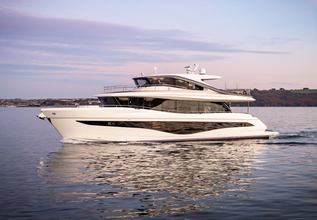 Amarula Sun Charter Yacht at Palm Beach International Boat Show 2025