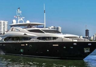 Seahorse Charter Yacht at Fort Lauderdale Boat Show 2014