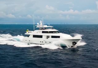 Jeannietini Charter Yacht at Palm Beach Boat Show 2019